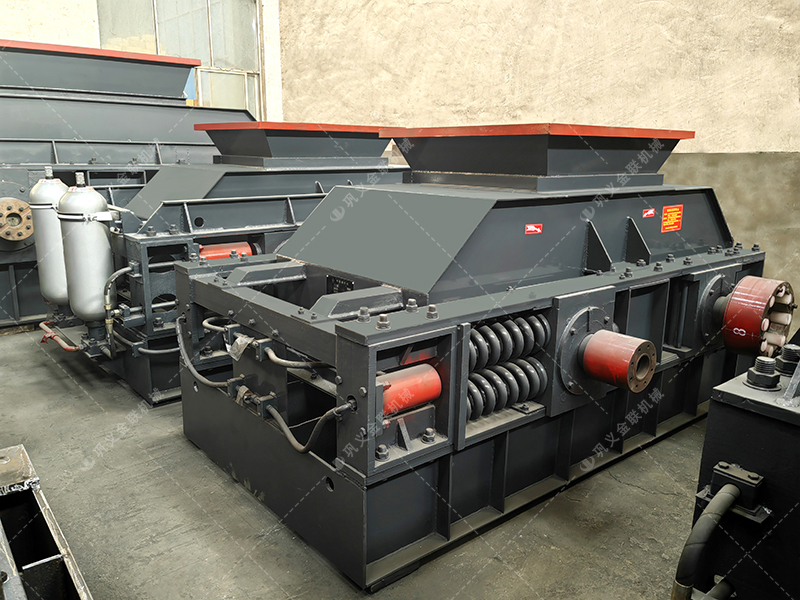 青石和河卵石哪個(gè)制砂好？用對(duì)輥破碎機(jī)怎么樣？